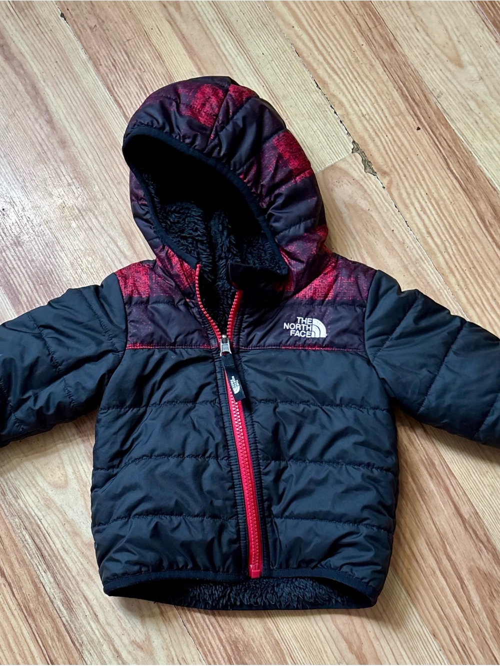 The Northface baby boy winter coat. 6 to 9 months.